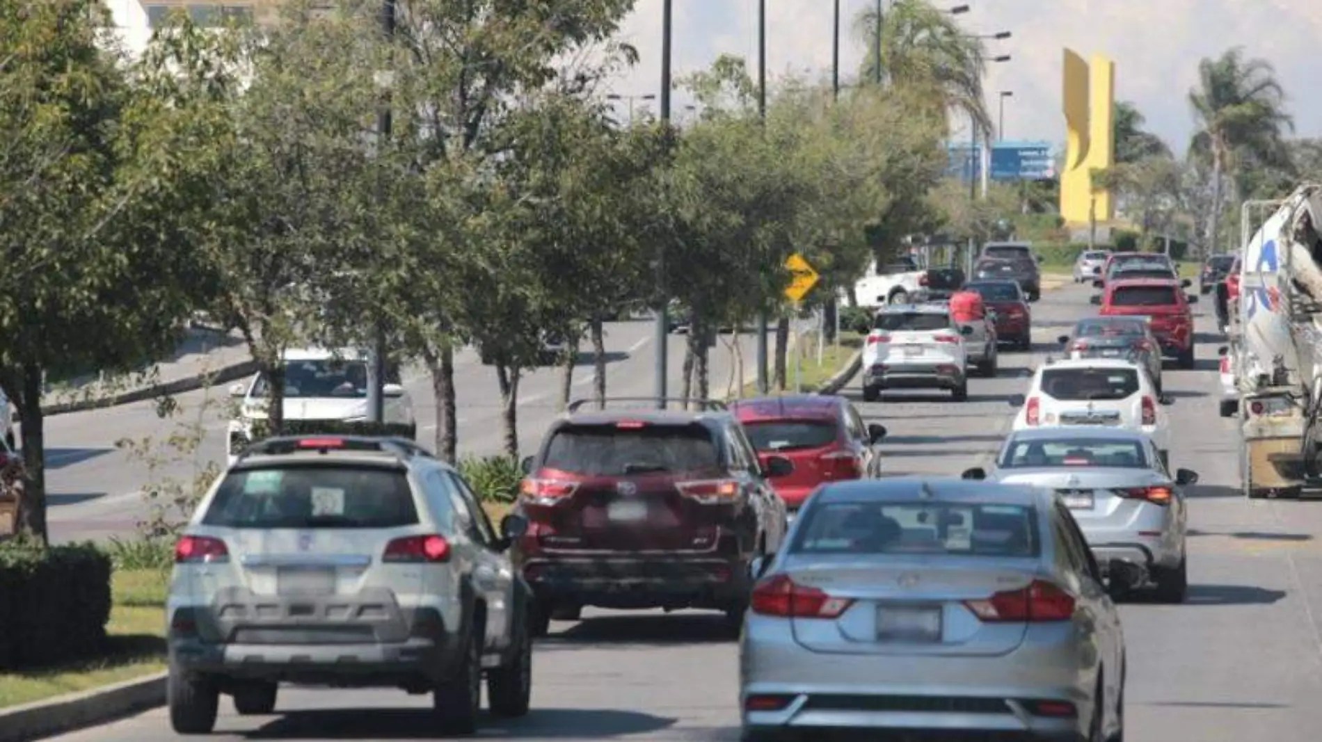 Movilidad interna en Lomas de Angelópolis, problema para residentes y visitantes